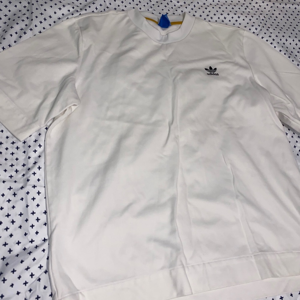 Adidas - Picture 2 of 6